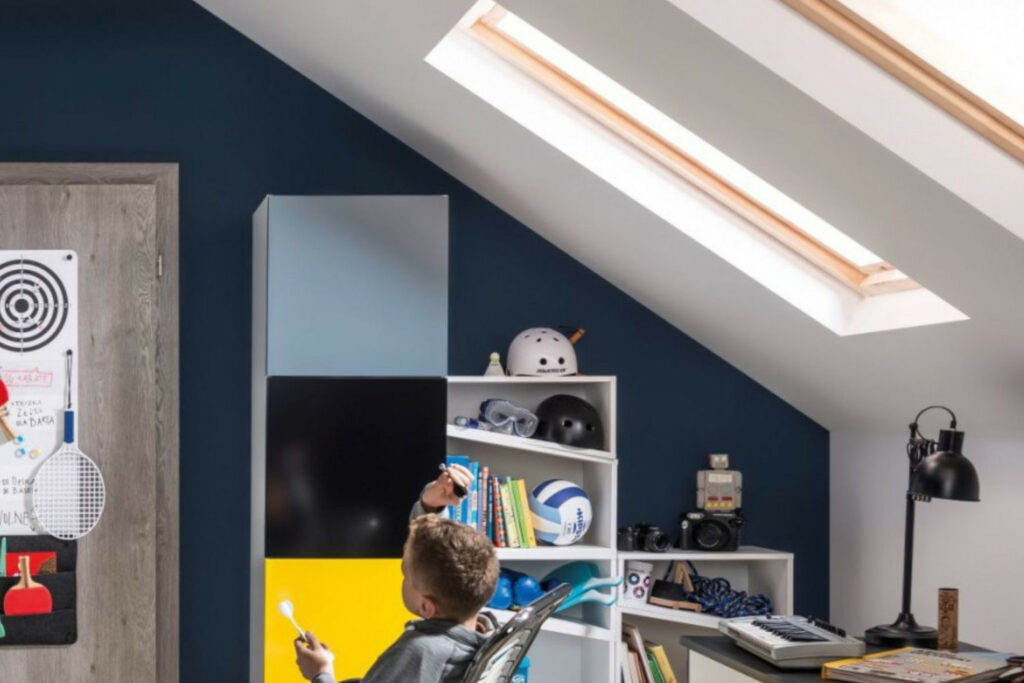 Szafki ustawione w schodki